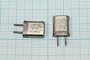 Кварцевый резонатор 10,794 МГц - 10794 HC25U МА 1Г (10794 КГЦ) Кварцевый резонатор 10,794 МГц - 10794 HC25U МА 1Г (10794 КГЦ)