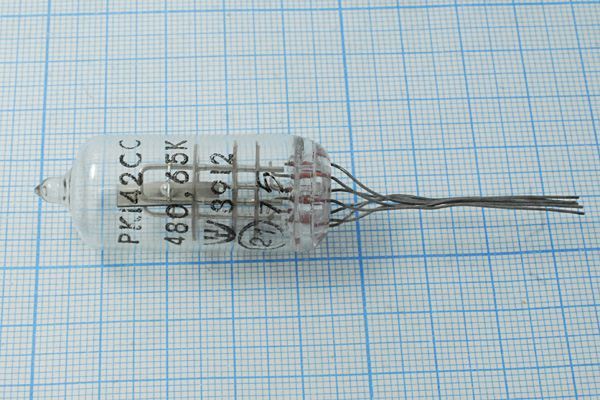 Кварцевый резонатор 0,425 МГц - 425 СС РК142СС 1Г 19x46