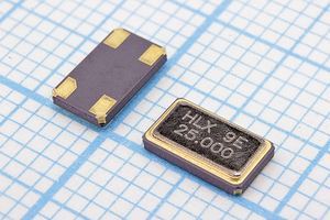 Кварцевый резонатор 25 МГц - 25000 SMD06035C4 12 10 15/-40~85C S6035 1Г