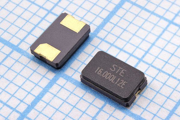Кварцевый резонатор 16 МГц - 16000 SMD05032C2 12 10 30/-40~85C S5032B 1Г
