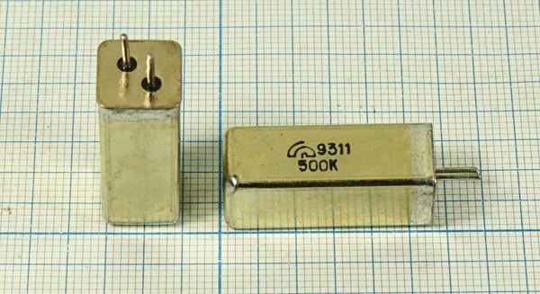 Кварцевый резонатор 0,5 МГц - 500 УД 1Г 11x11x28