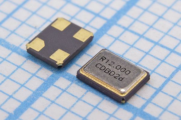 Кварцевый резонатор 12 МГц - 12000 SMD03225C4 18 20 20/-40~85C XMD 1Г CREC