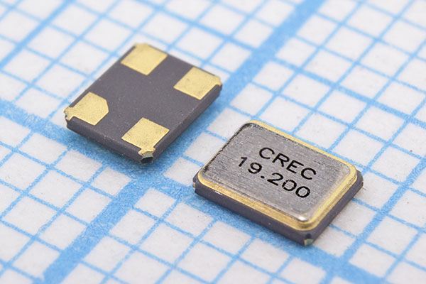 Кварцевый резонатор 19,2 МГц - 19200 SMD03225C4 8 10 20/-20~80C XMD 1Г CREC
