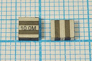 Кварцевый резонатор 10 МГц - 10000 C04741C3 4000 /-20~80C ZTTCS10,0MT 3C