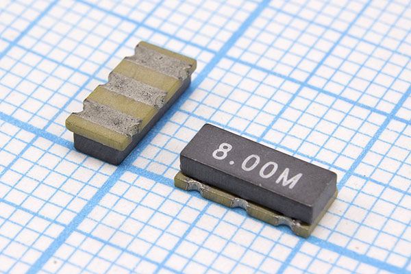 Кварцевый резонатор 8 МГц - 8000 C07434C3 4000 ZTTCC8,00MG (8.00M)