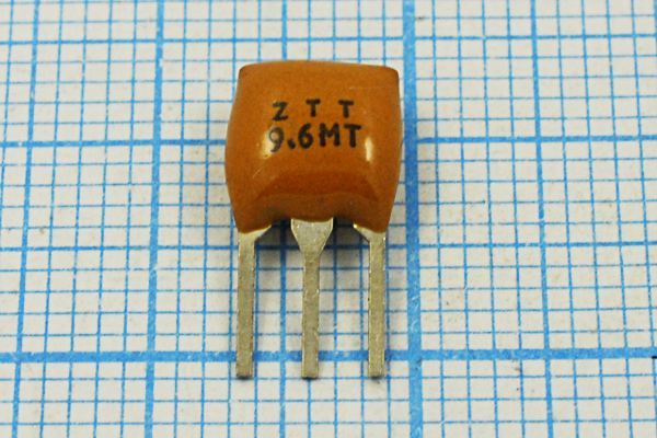 Кварцевый резонатор 9,6 МГц - 9600 C07x5x08P3 ZTT9,60MT 3P