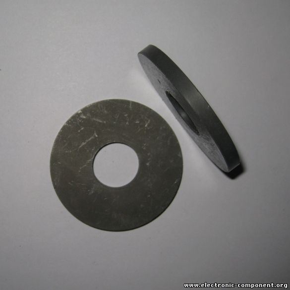 Ультразвуковой пьезоэлемент из пьезокерамики d62,5xd50x6 