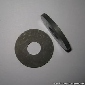 Ультразвуковой пьезоэлемент из пьезокерамики d62,5xd50x6 
