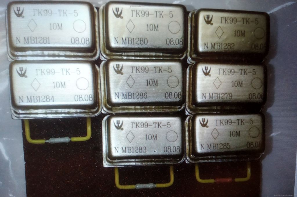 Кварцевый генератор 10000 КГц - ГК-99ТК-5 -10.000Мгц DIL-14 5V СИНУС МОРИОН
