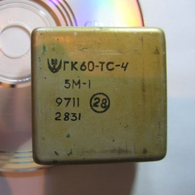 Кварцевый генератор 5000 КГц - ГК60-ТС-5М OCXO 12В СИНУС МОРИОН