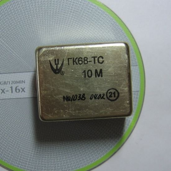 Кварцевый генератор 10000 КГц - ГК68-ТС-10М OCXO 12В СИНУС МОРИОН