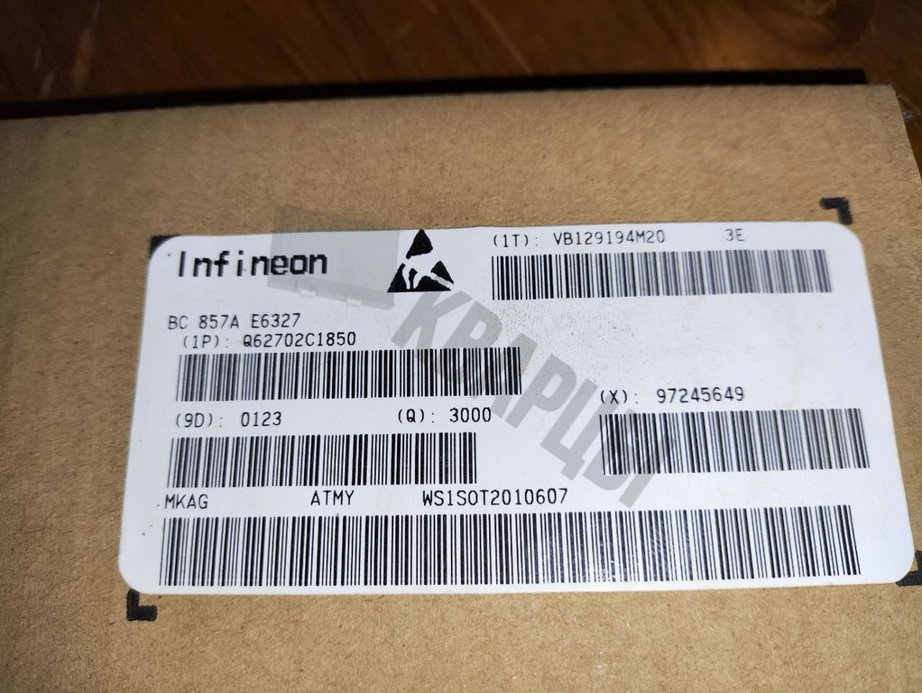 Биполярный транзистор BC857A-E6327