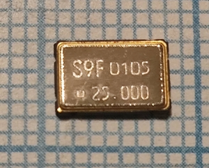 Кварцевый генератор 25 МГц - 25000 SMD07050C4 CM 3.3В F4106R FOX