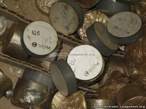Ультразвуковой пьезоэлемент из пьезокерамики d30x9мм ДИСК 200 кгц для эхолота Ультразвуковой пьезоэлемент из пьезокерамики d30x9мм ДИСК 200 кгц для эхолота